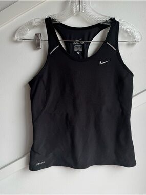 Nike Dri Fit black Athletic racerback tank top with built in cups size M